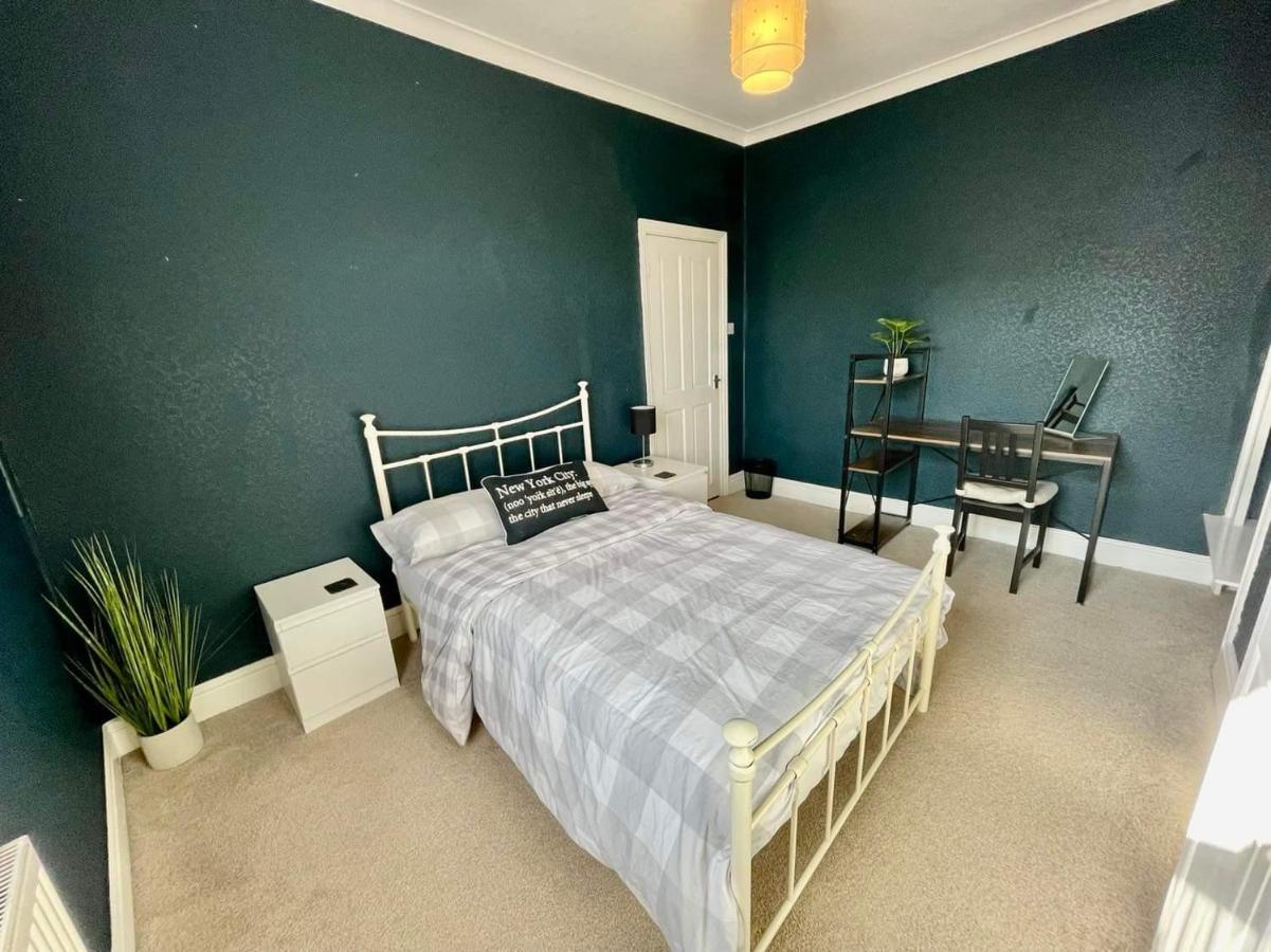 Spacious 3 Bedroom Retreat For Professionals Kingston upon Hull Εξωτερικό φωτογραφία